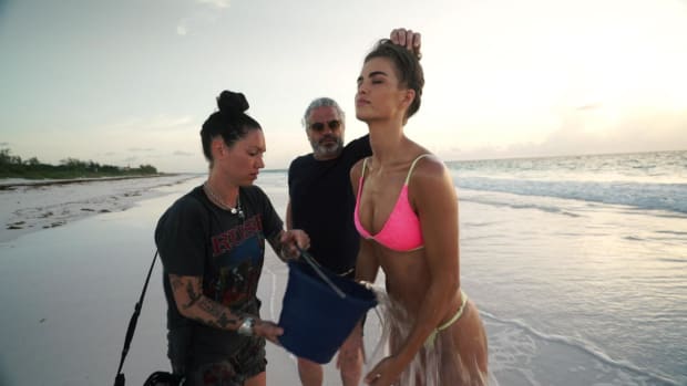 Robin Holzken Outtakes SI Swimsuit 2018
